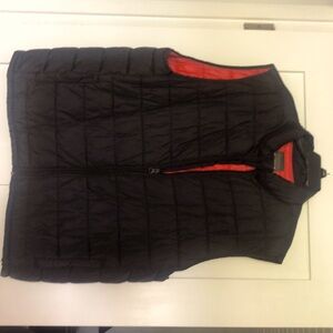 Men’s extra large quilted vest with pockets